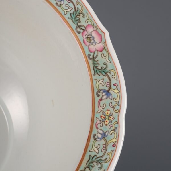 Made in the Daoguang Period of the Qing Dynasty a pink-glazed flowerpot with eight immortals - Image 4