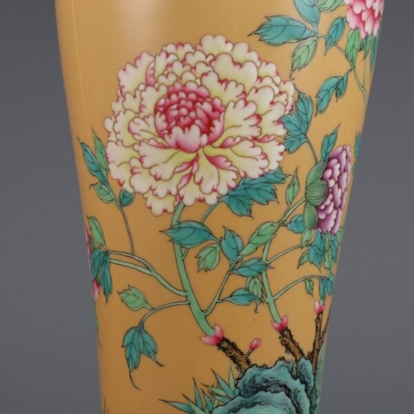 flower and bird patterns and poems made in the Qianlong period of the Qing Dynasty - Image 7
