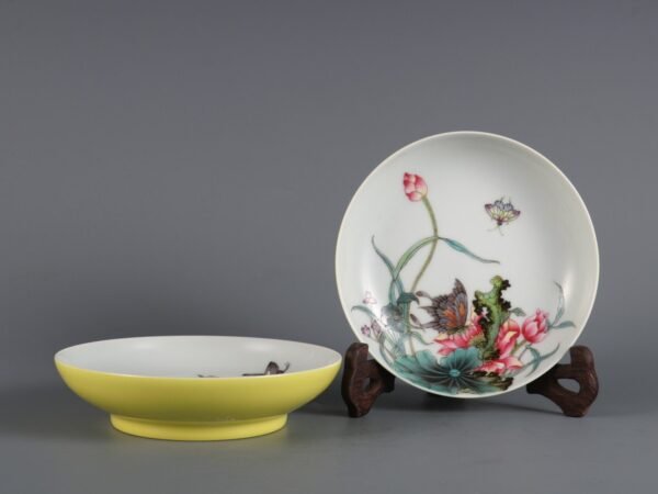 four seasons flower small plates made in the Yongzheng period of the Qing Dynasty - Image 5