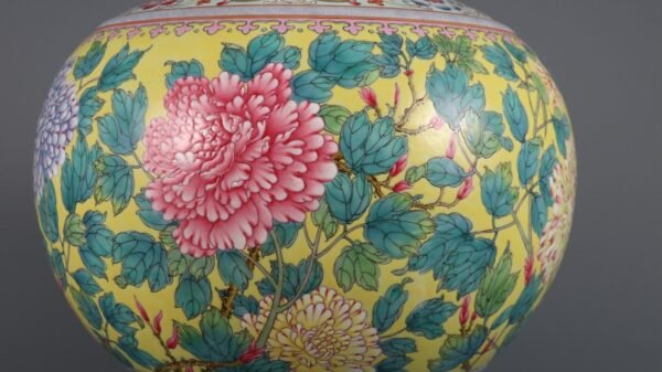 famille rose peony pattern appreciation vase made in the Yongzheng period of the Qing Dynasty - Image 5