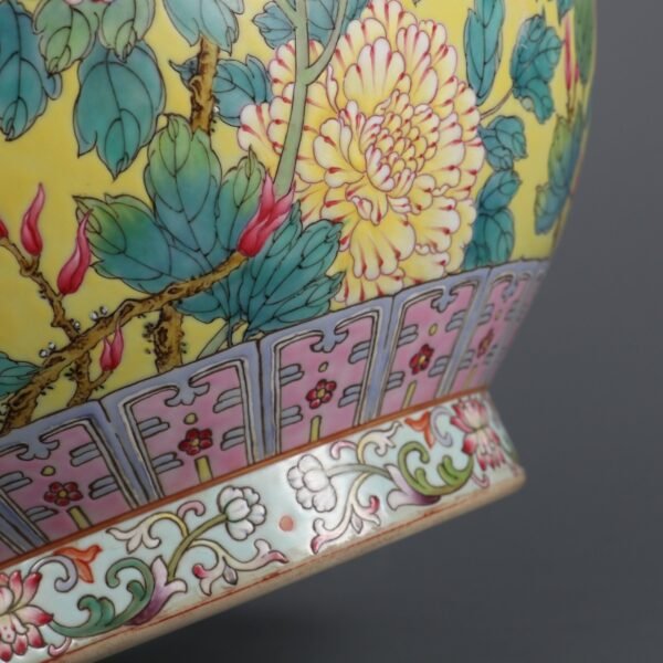 famille rose peony pattern appreciation vase made in the Yongzheng period of the Qing Dynasty - Image 7