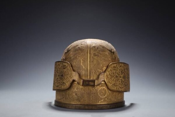 Qing Dynasty, hammered copper, gilded, official hat ornament with interesting lotus pond - Image 2
