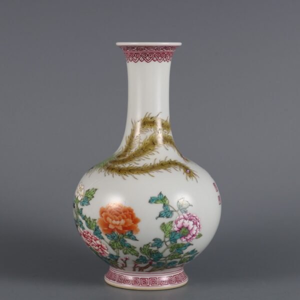 peony-patterned vases made in the Yongzheng period of the Qing Dynasty - Image 6