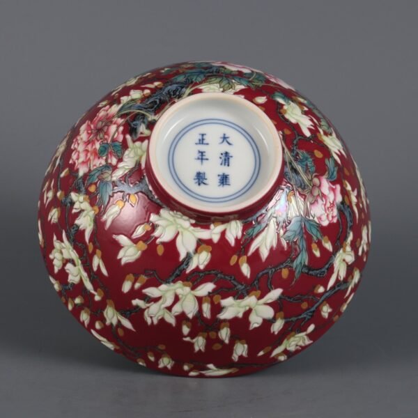 A palace bowl with magnolia flower pattern on a rouge-red ground and gilded enamel - Image 9