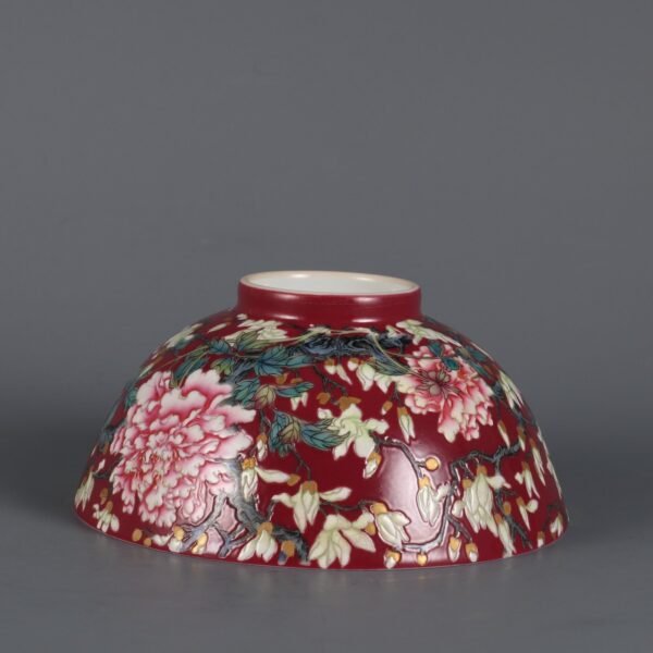 A palace bowl with magnolia flower pattern on a rouge-red ground and gilded enamel - Image 7