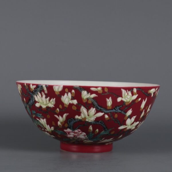 A palace bowl with magnolia flower pattern on a rouge-red ground and gilded enamel - Image 8