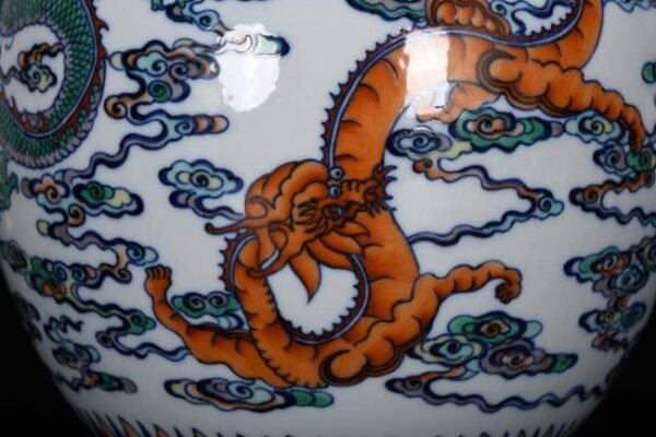 Qing Dynasty Qianlong period, blue and white doucai nine-dragon gourd bottle - Image 6