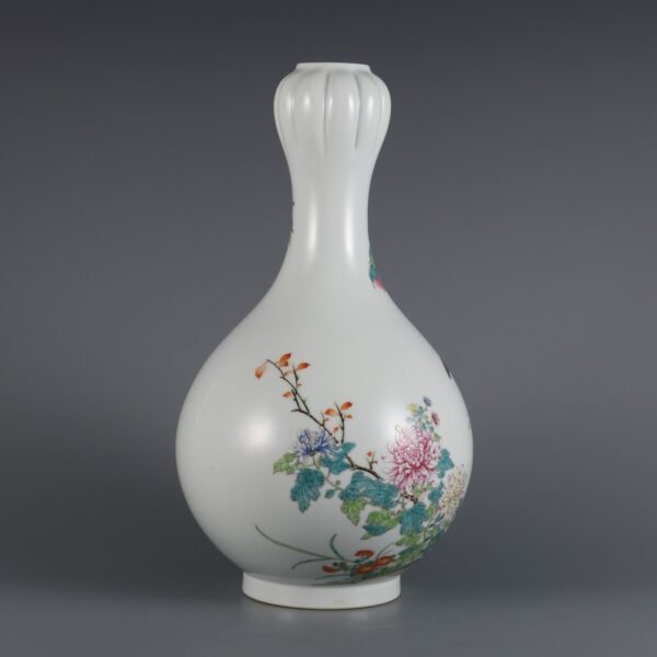Qing Yongzheng Period Famille Rose Flower and Bird Pattern Garlic Vase - Image 2
