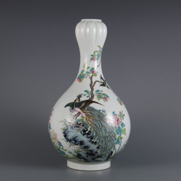 Qing Yongzheng Period Famille Rose Flower and Bird Pattern Garlic Vase
