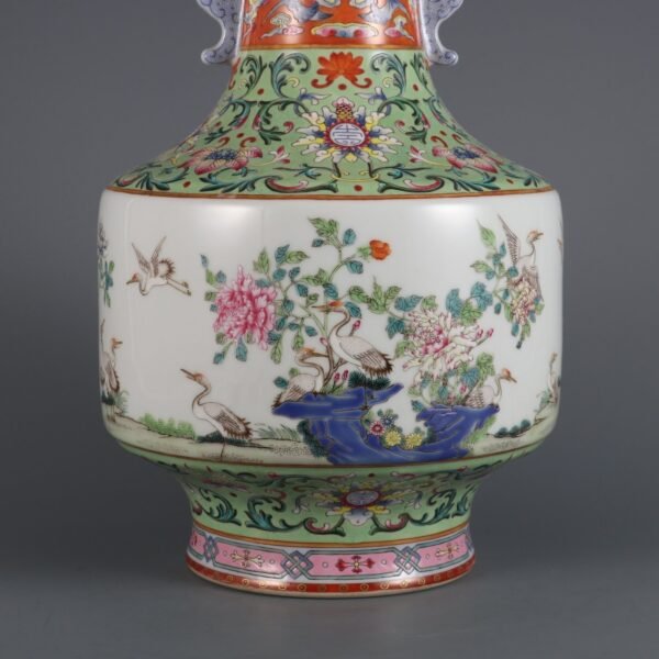 Qing Dynasty Qianlong period pink enamel crane pattern double-handled appreciation vase - Image 4