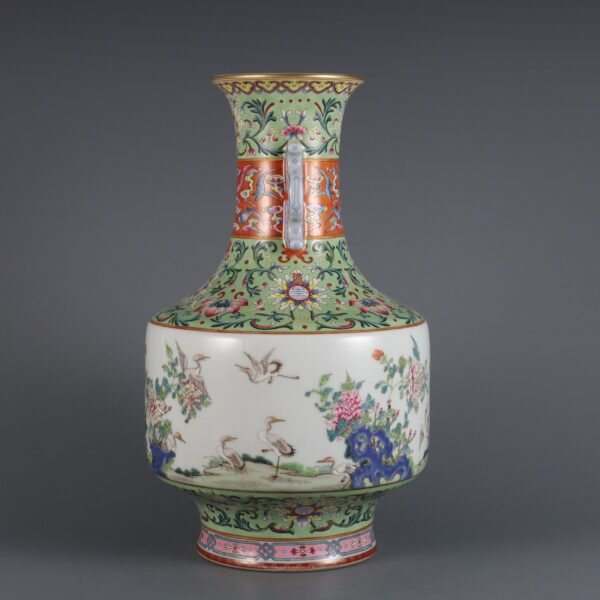 Qing Dynasty Qianlong period pink enamel crane pattern double-handled appreciation vase - Image 2