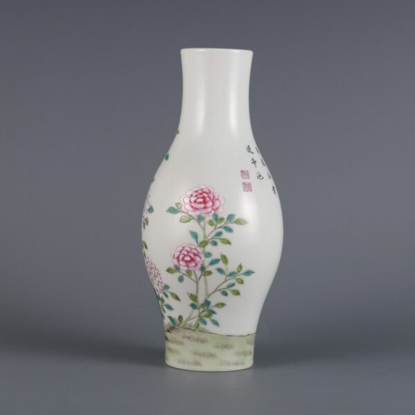 Qing Dynasty Yongzheng Period Famille Rose Peony Poem Olive Vase - Image 2