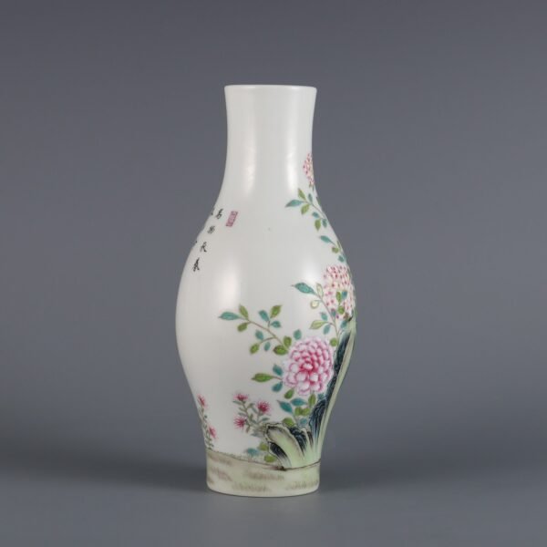 Qing Dynasty Yongzheng Period Famille Rose Peony Poem Olive Vase - Image 7