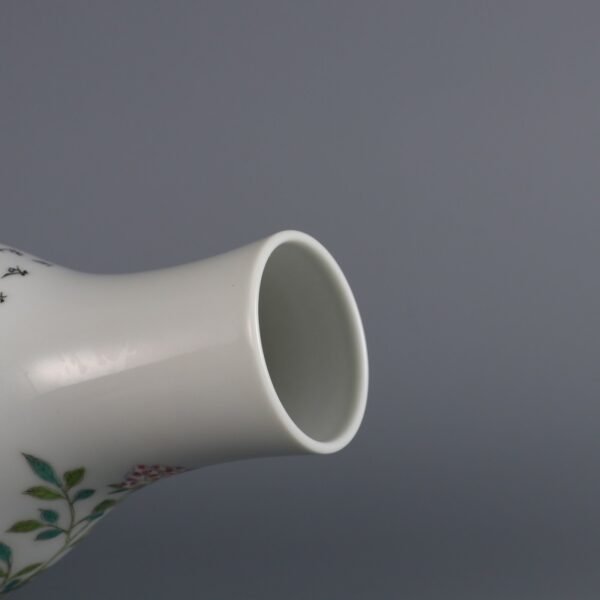 Qing Dynasty Yongzheng Period Famille Rose Peony Poem Olive Vase - Image 4
