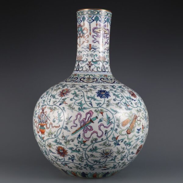 pattern of the Eight Immortals in Doucai made in the Qianlong period of the Qing Dynasty - Image 2