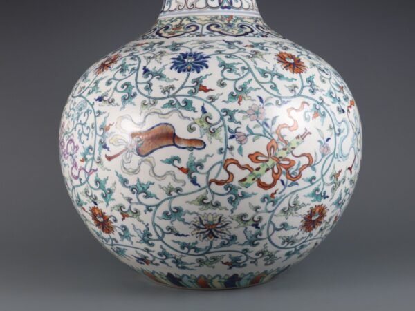 pattern of the Eight Immortals in Doucai made in the Qianlong period of the Qing Dynasty - Image 5