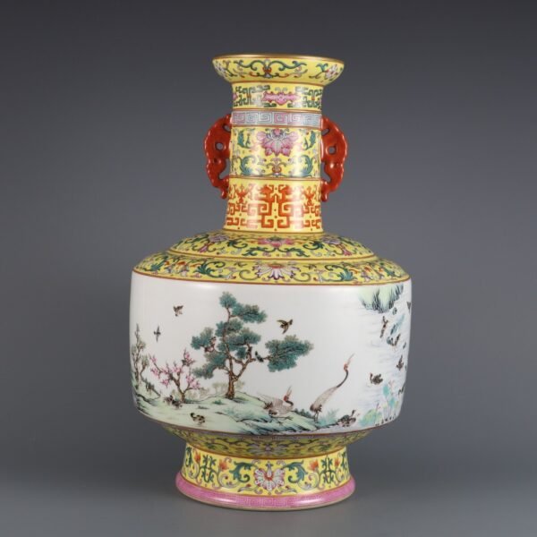 picture of birds paying homage to the phoenix, made in the Qianlong period of the Qing Dynasty - Image 2