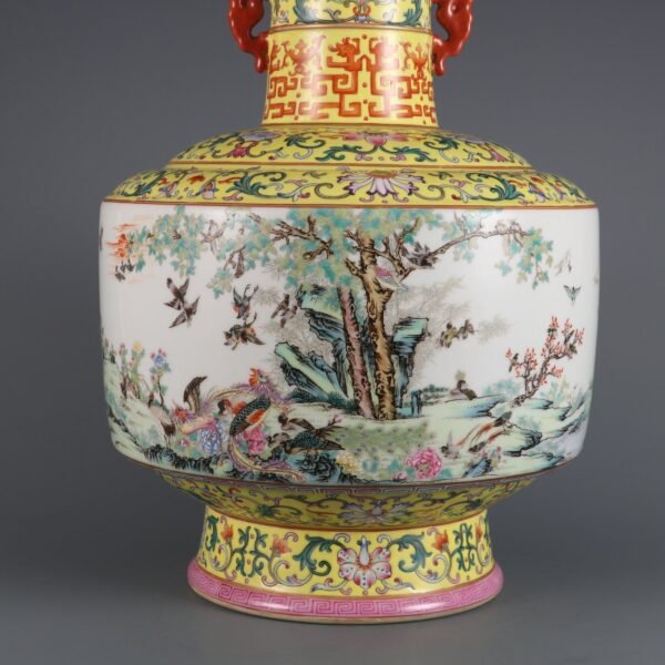 picture of birds paying homage to the phoenix, made in the Qianlong period of the Qing Dynasty - Image 6