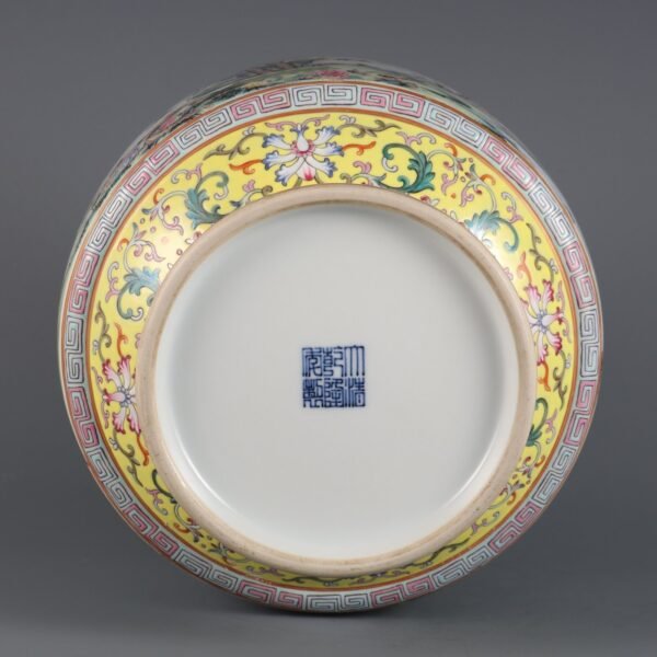 picture of birds paying homage to the phoenix, made in the Qianlong period of the Qing Dynasty - Image 8