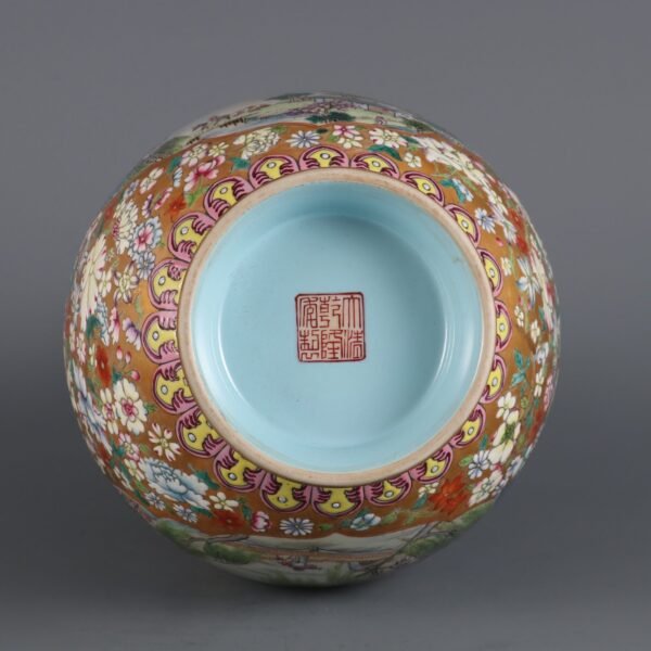 Qing Dynasty Qianlong Period Gold Ground Famille Rose Open Window Landscape Figures Blessing Ear - Image 8