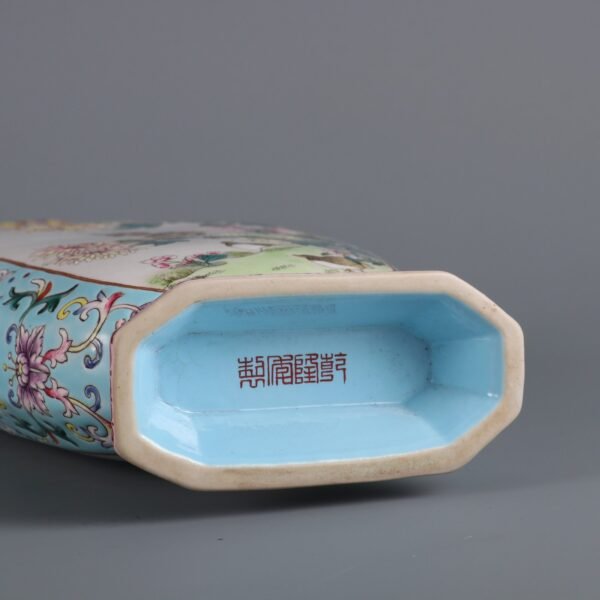 flower and bird poem flat vase made in the Qianlong period of the Qing Dynasty - Image 10