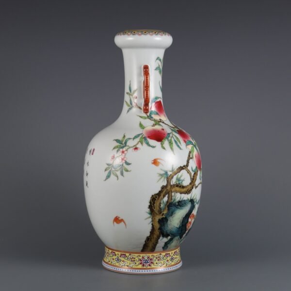 ing Dynasty Qianlong period pink enamel Fu Shou Shan Hai double handle appreciation vase - Image 5