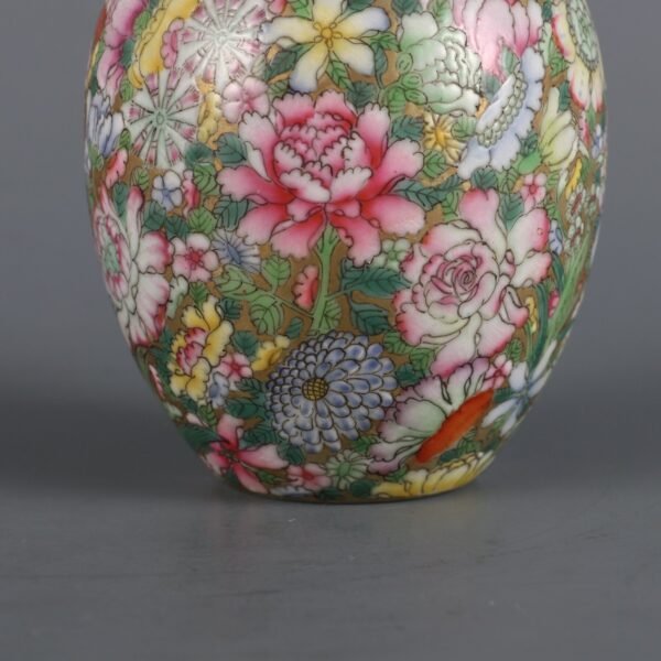 enamel water pot with flower patterns made in the Qianlong period of the Qing Dynasty - Image 8