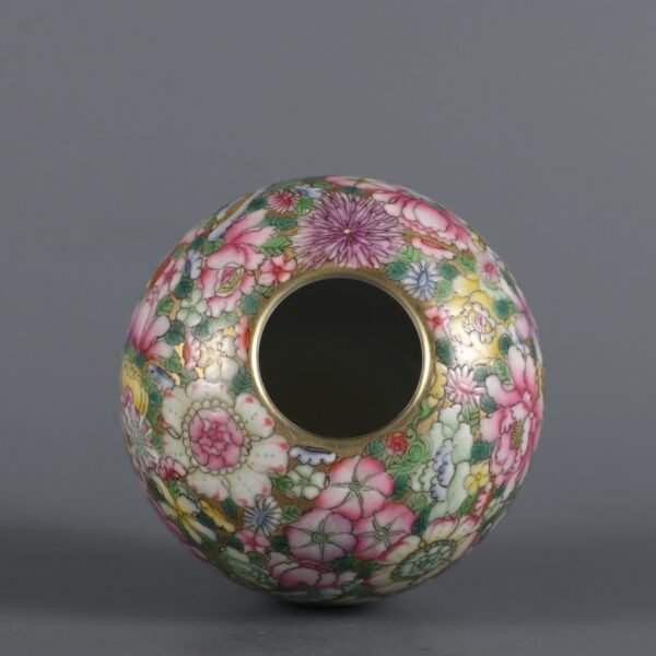 enamel water pot with flower patterns made in the Qianlong period of the Qing Dynasty - Image 5