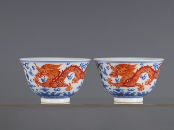 dragon pattern cups made in the Yongzheng period of the Qing Dynasty