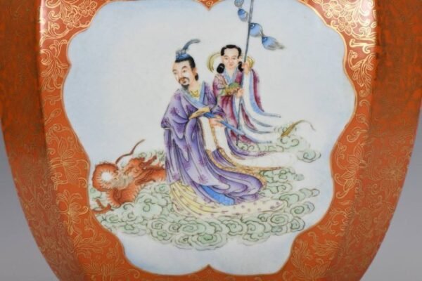 Qing Dynasty, Qianlong period, enameled and gilded square vase with double handles - Image 3