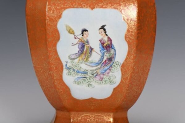 Qing Dynasty, Qianlong period, enameled and gilded square vase with double handles - Image 6