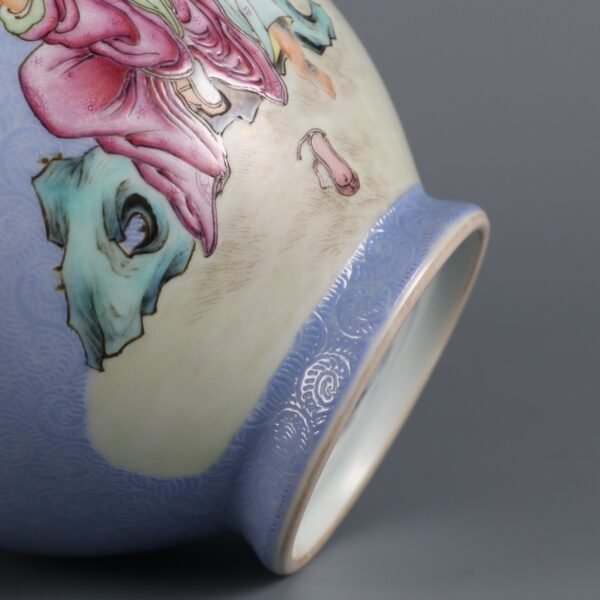 Qing Yongzheng Period Blue Ground Flower Pastel Arhat Pattern Vase - Image 7