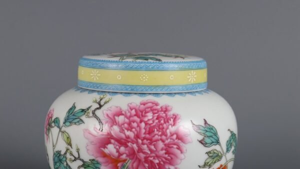 Qing Dynasty Yongzheng period enameled emerald peony pattern tea can - Image 4