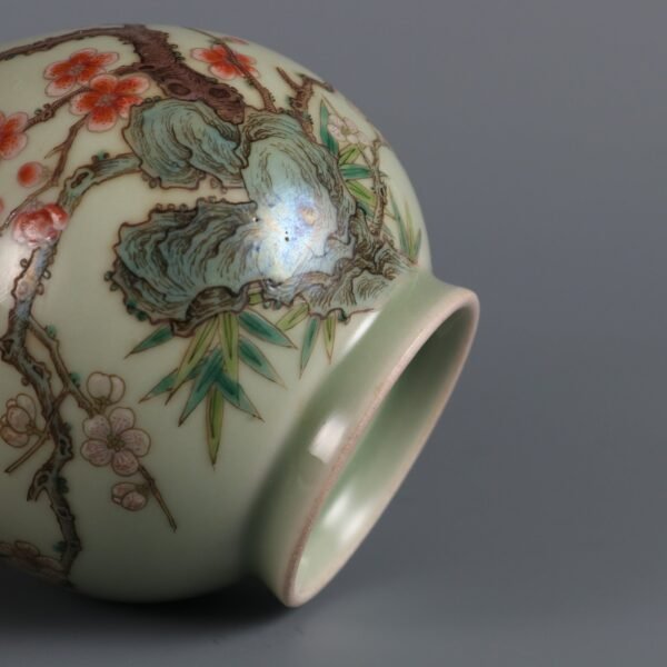 Qing Dynasty Qianlong period bean green glaze with pink peach blossom pattern jade pot spring vase - Image 6