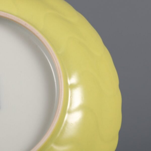 yellow glaze glazed chrysanthemum-petal plates made in the Qianlong period of the Qing Dynasty - Image 3