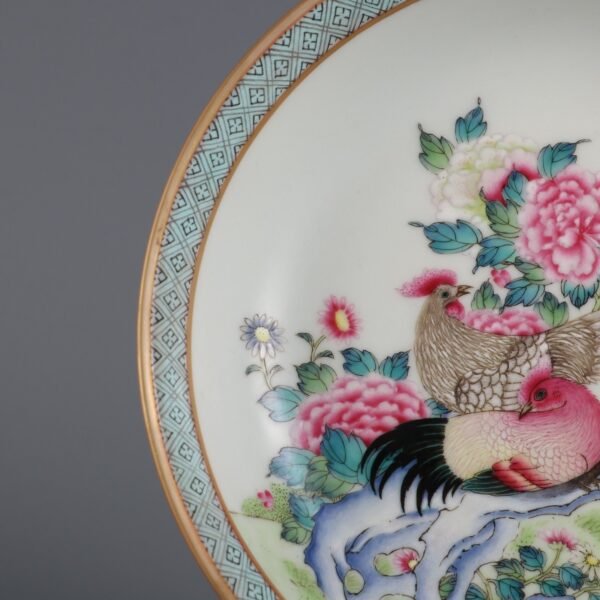 Qing Yongzheng Period Rouge Red Glaze Pastel Three Chickens Appreciation Plate - Image 5