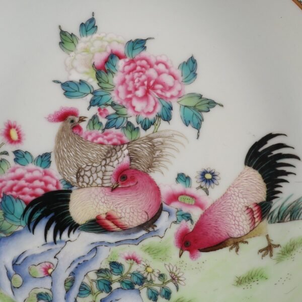 Qing Yongzheng Period Rouge Red Glaze Pastel Three Chickens Appreciation Plate - Image 7