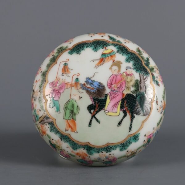 Qing Dynasty Qianlong Period Famille Rose Hundred Children Picture Opening Kirin - Image 6