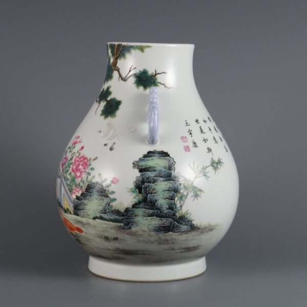 Qing Dynasty Qianlong Period Porcelain Peace Dove Ruyi Ear Vase - Image 7