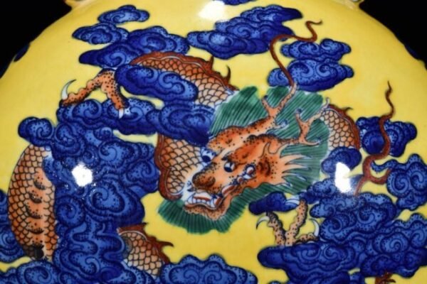 Qing Dynasty Qianlong Period Yellow Glaze Blue and White Painted Auspicious Cloud Dragon Bottle - Image 5