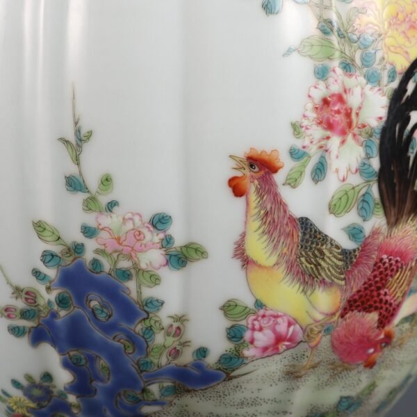 Qing Dynasty Qianlong period powder enamel official top grade melon rhombus round mouth vase - Image 8