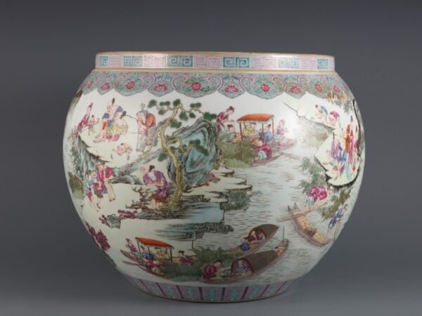 Qing Dynasty Qianlong period pastel farmhouse large scroll jar - Image 2