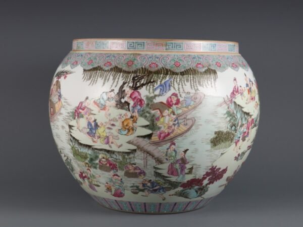 Qing Dynasty Qianlong period pastel farmhouse large scroll jar