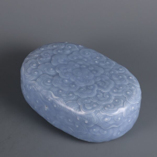 Sky blue glaze carved auspicious cloud pattern pillow made in the Qianlong period of the Qing Dynast - Image 9