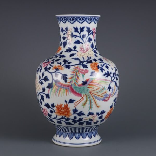 Qing Dynasty Qianlong period blue and white powder enamel double phoenix peony pattern vase - Image 5
