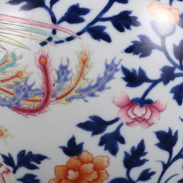 Qing Dynasty Qianlong period blue and white powder enamel double phoenix peony pattern vase - Image 8