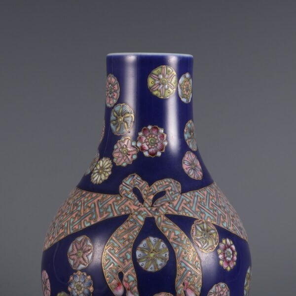 Qing Jiaqing Year Blue Glaze Pastel Gold Ball Flower Ribbon Olive Vase - Image 6