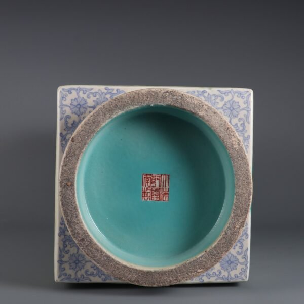 flower and bird patterns and elephant ears, made in the Qianlong period of the Qing Dynasty - Image 8