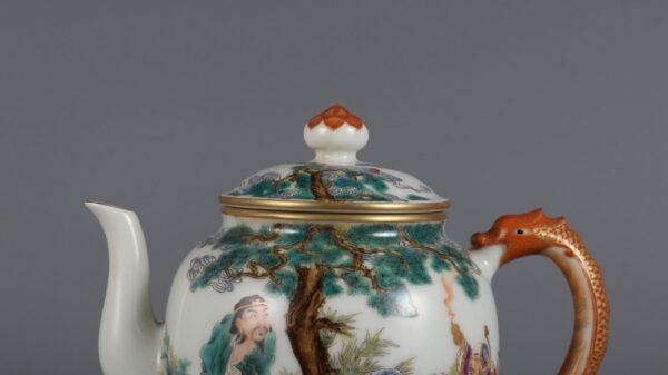 Qing Dynasty Yongzheng Period Famille Rose Figure Story Teapot - Image 4