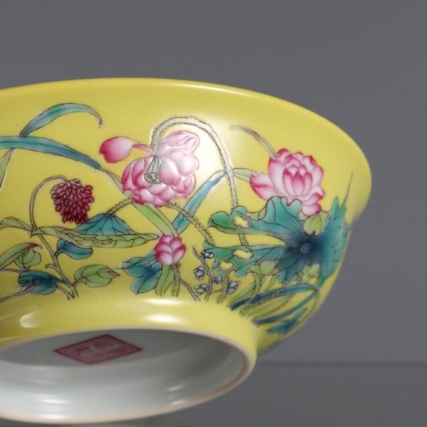 lotus-patterned bowl made by Emperor Kangxi of the Qing Dynasty - Image 4